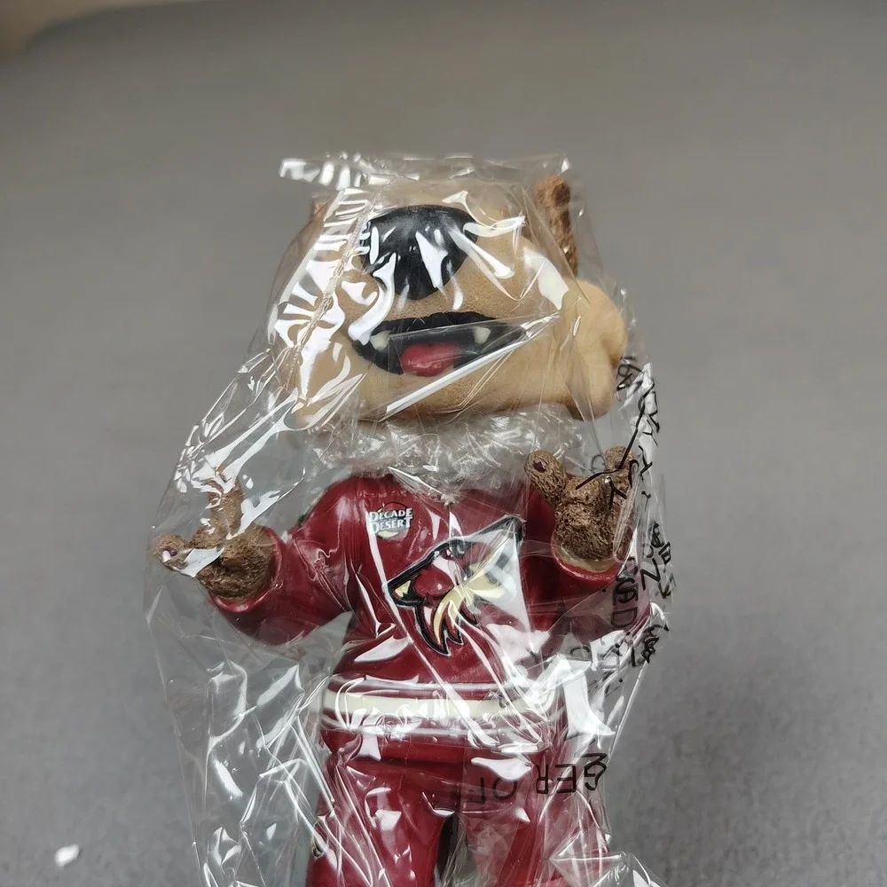 Vintage Arizona Coyotes Howler Mascot Bobblehead Hockey Rare 2006 HTF SGA NIB‎